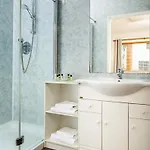 ゲストハウス The oystercatcher lodge guest house